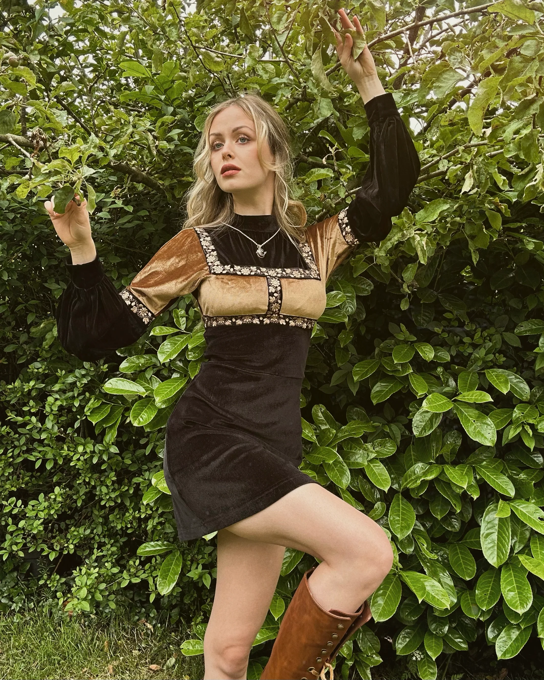 Medieval Mini-Dress in Black and Gold - Image 7