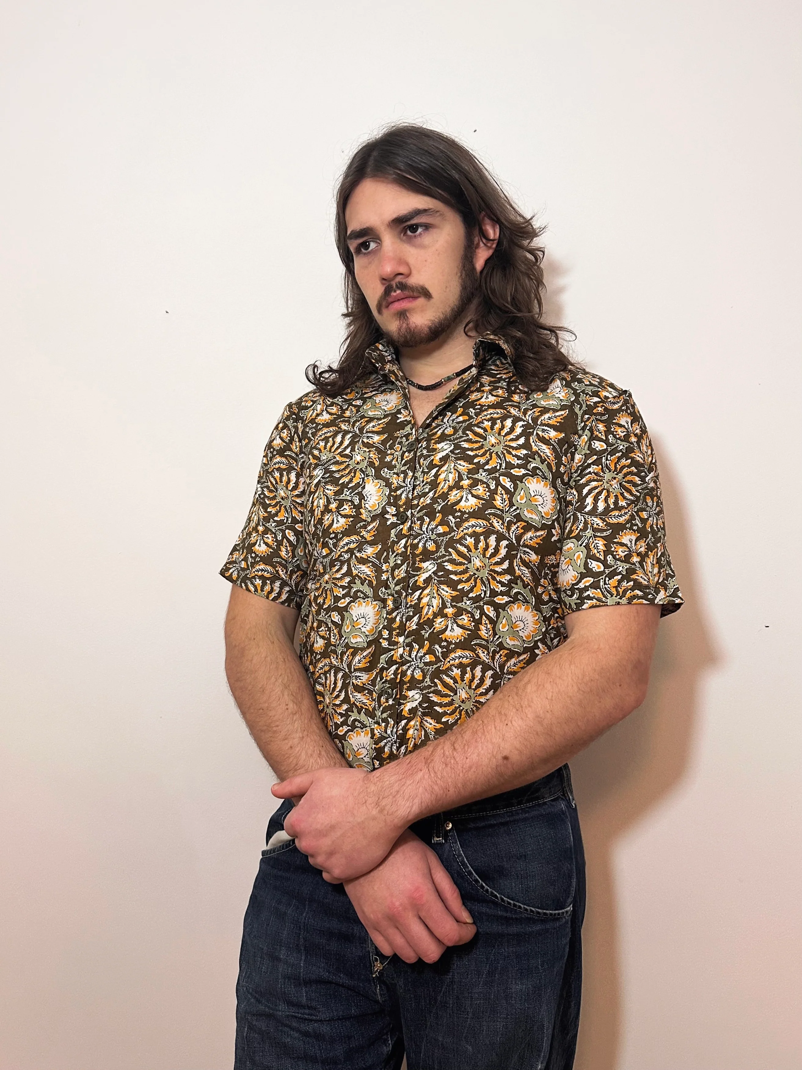 Mens Cotton Short-Sleeve Shirt in Ozzy - Image 2