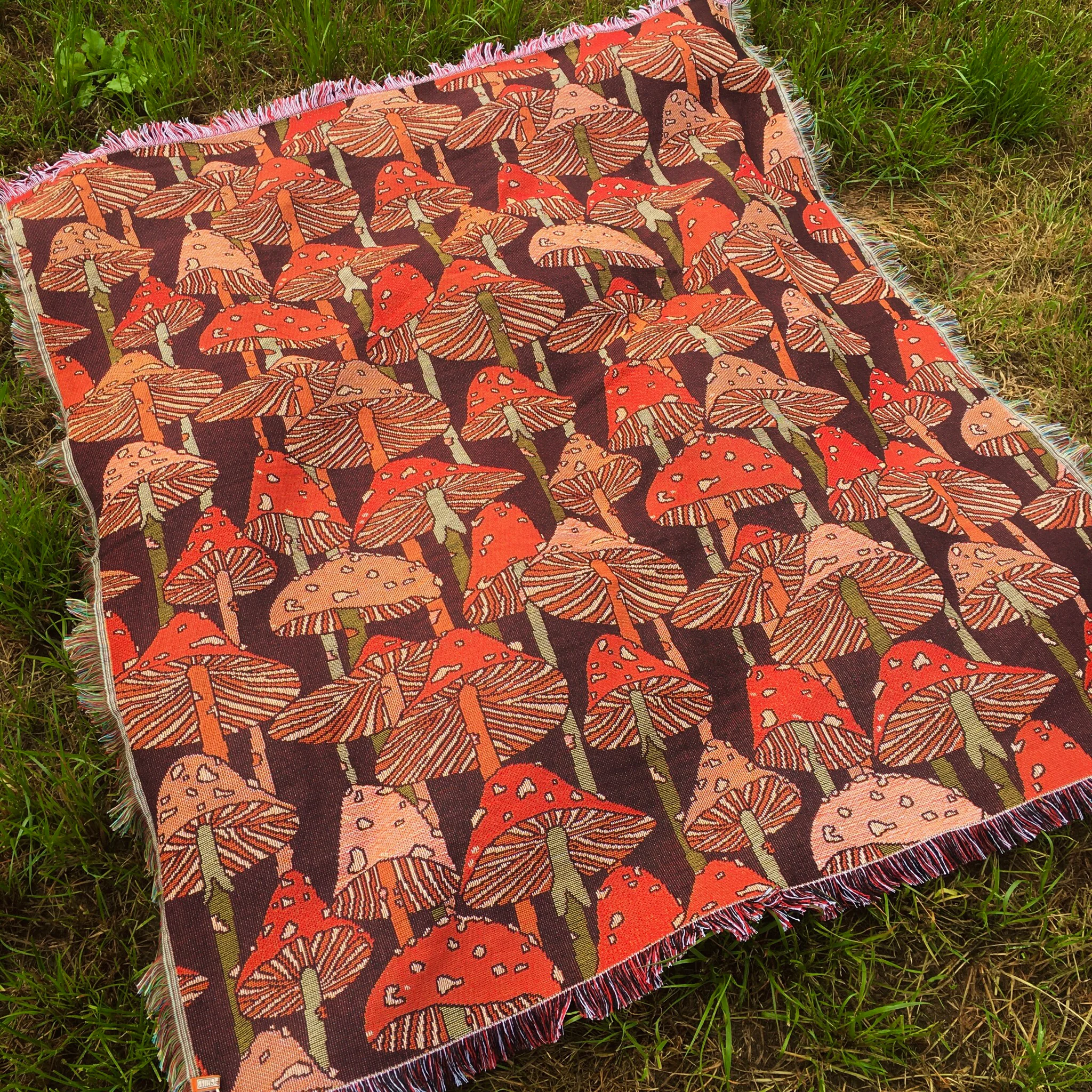 Mushroom Meadow Woven Blanket - Image 3