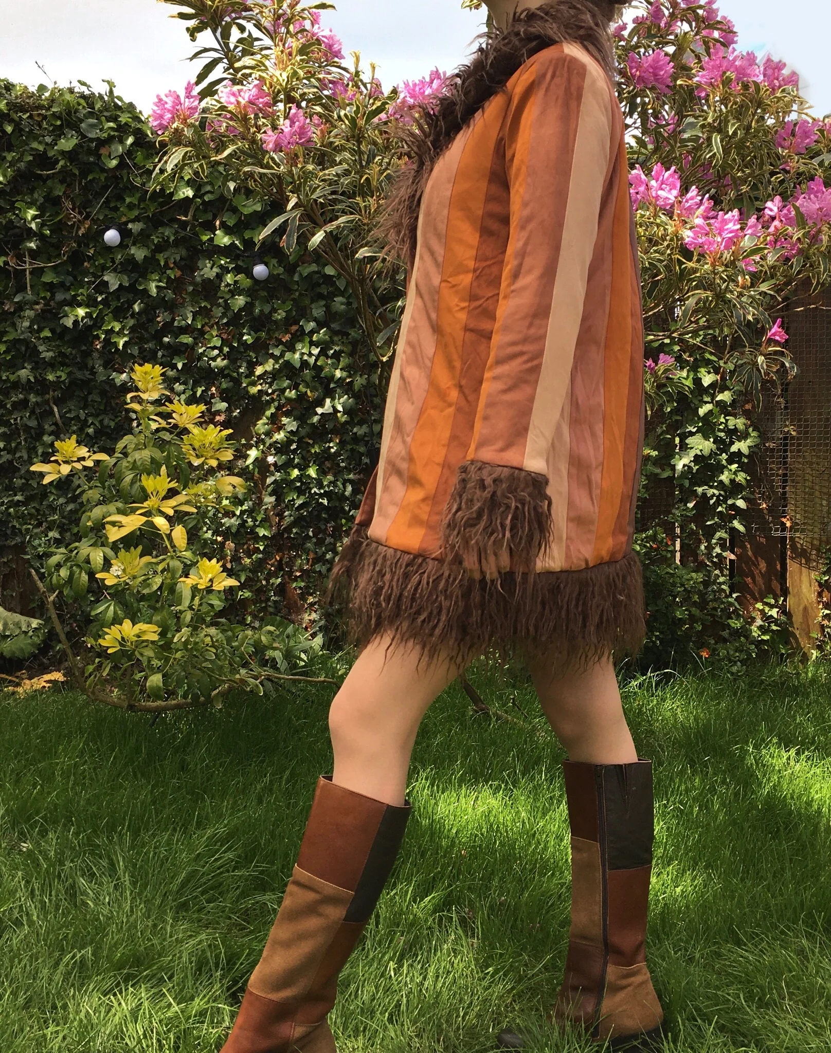 The Norwegian Wood Afghan Coat - Image 8