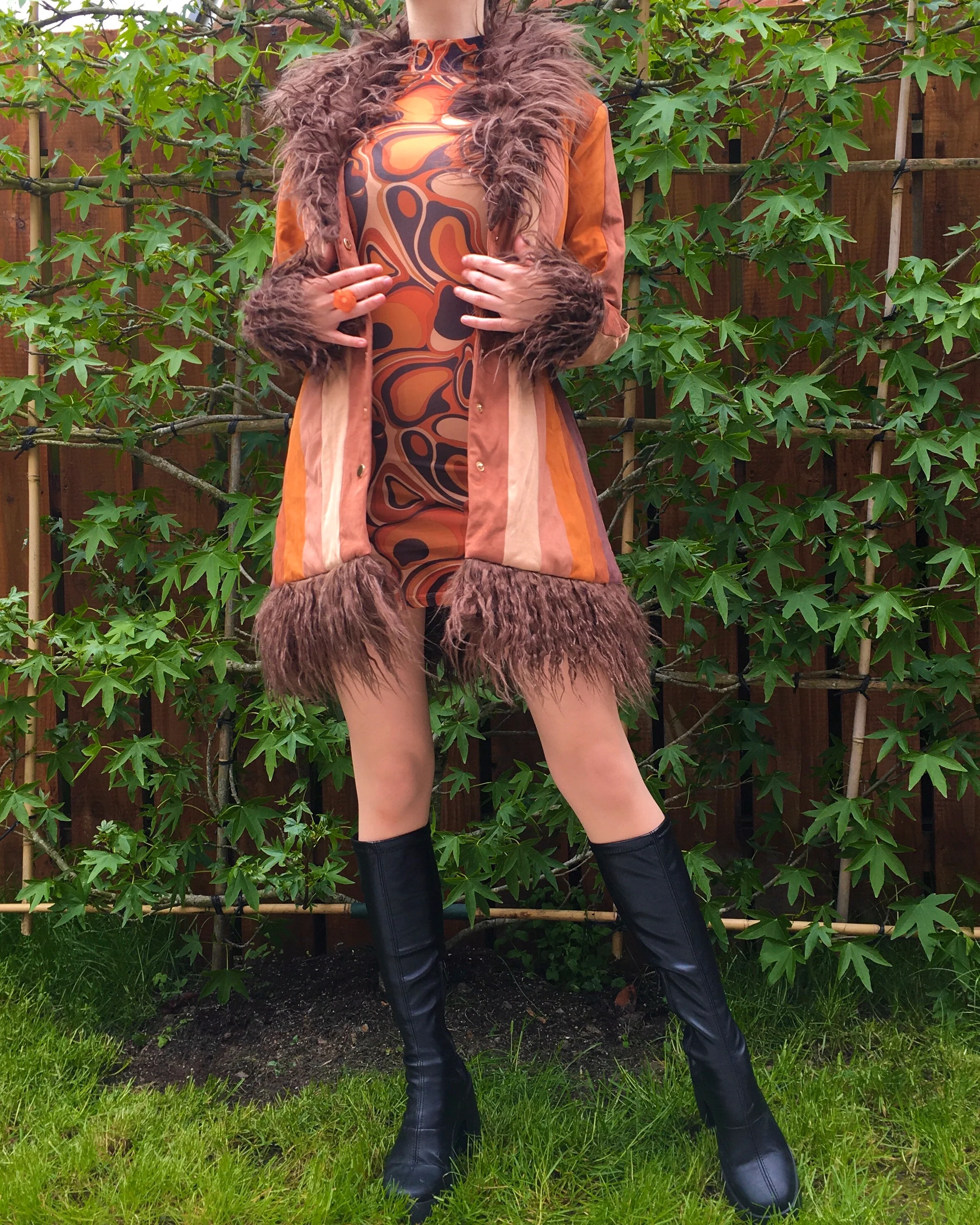 The Norwegian Wood Afghan Coat - Image 9