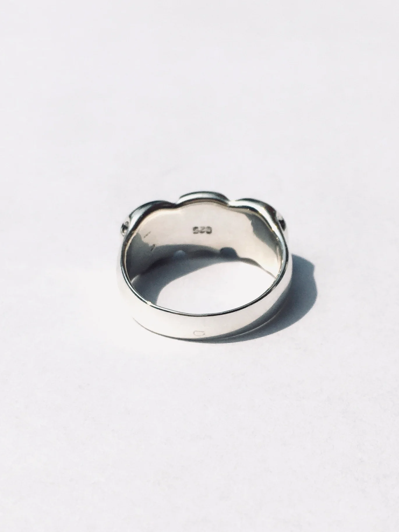 Three Faced Skull Ring - Image 7