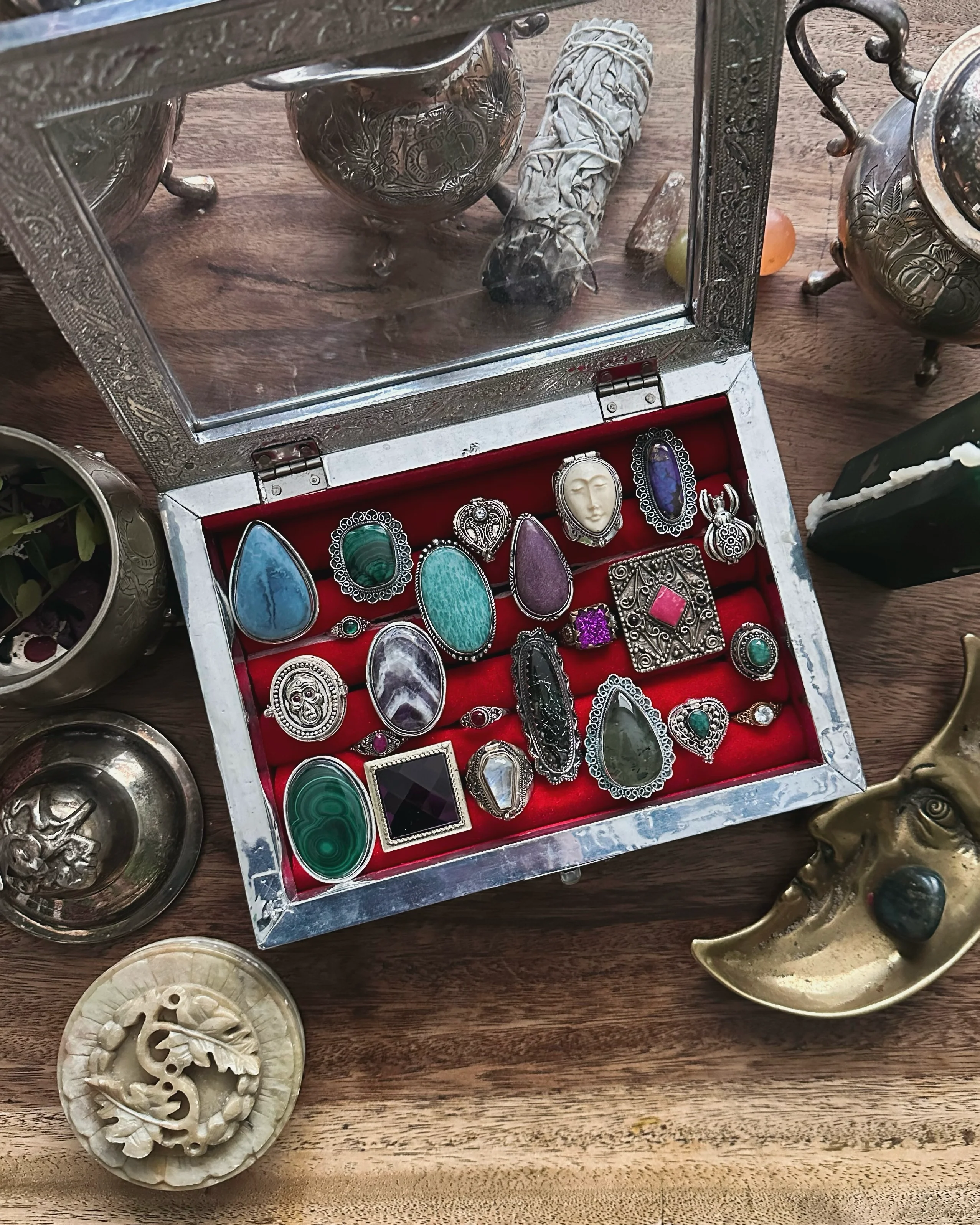 Whimsigoth Ring Drop